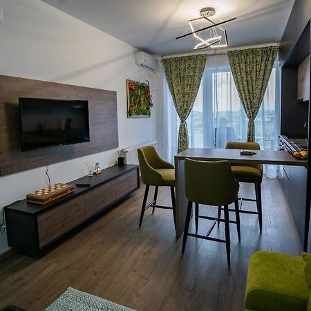 Sunrise Apartment Oradea Εξωτερικό φωτογραφία