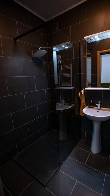 Sunrise Apartment Oradea Εξωτερικό φωτογραφία